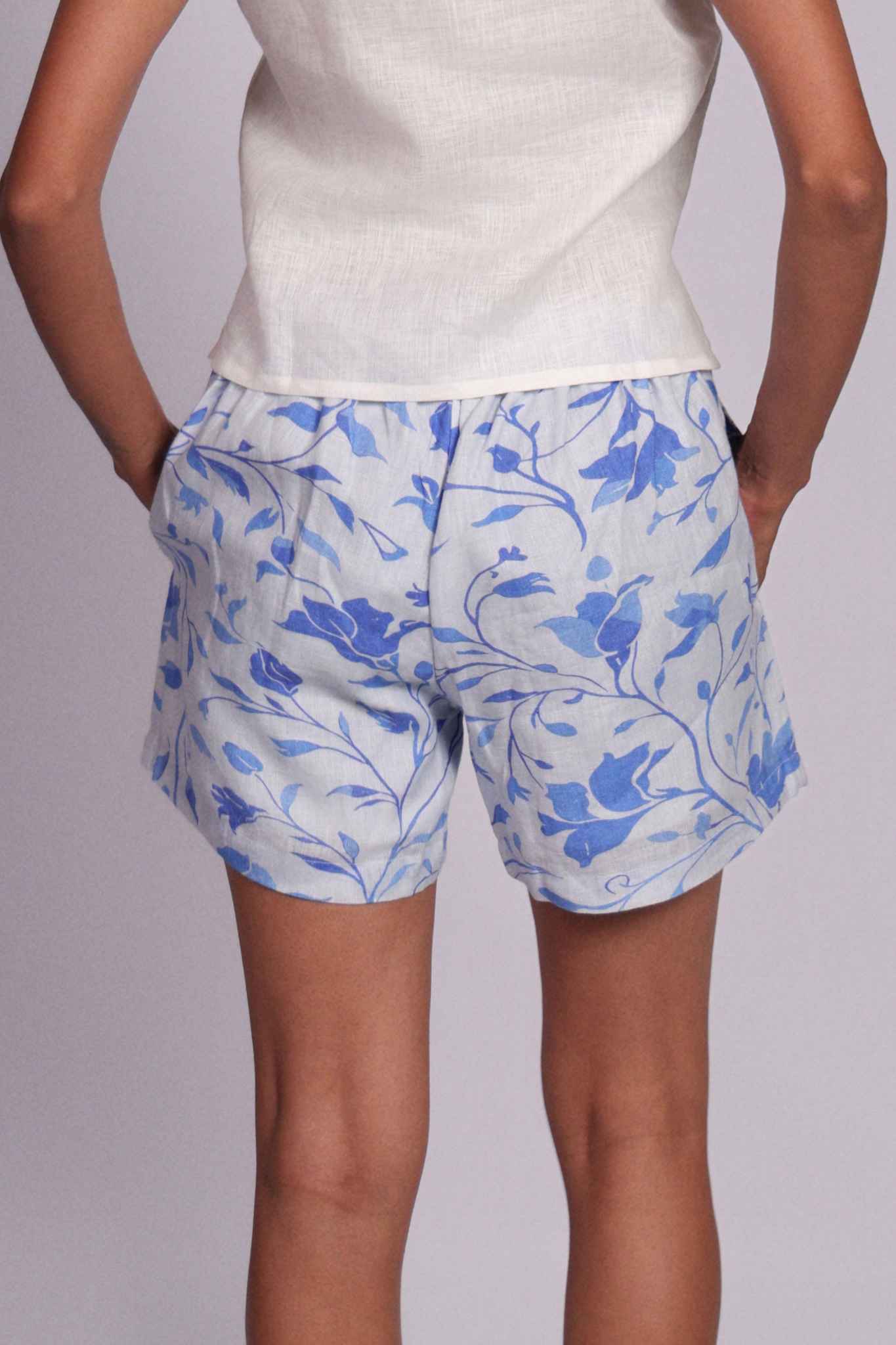 sibyl-shorts-porcelain-sky