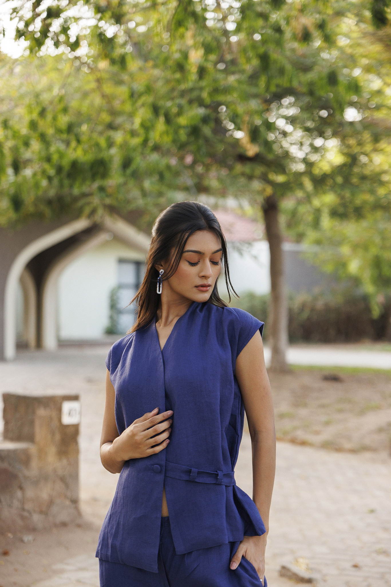 Alora Vest Carbon Blue