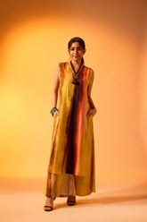Saanvi Set Solaris