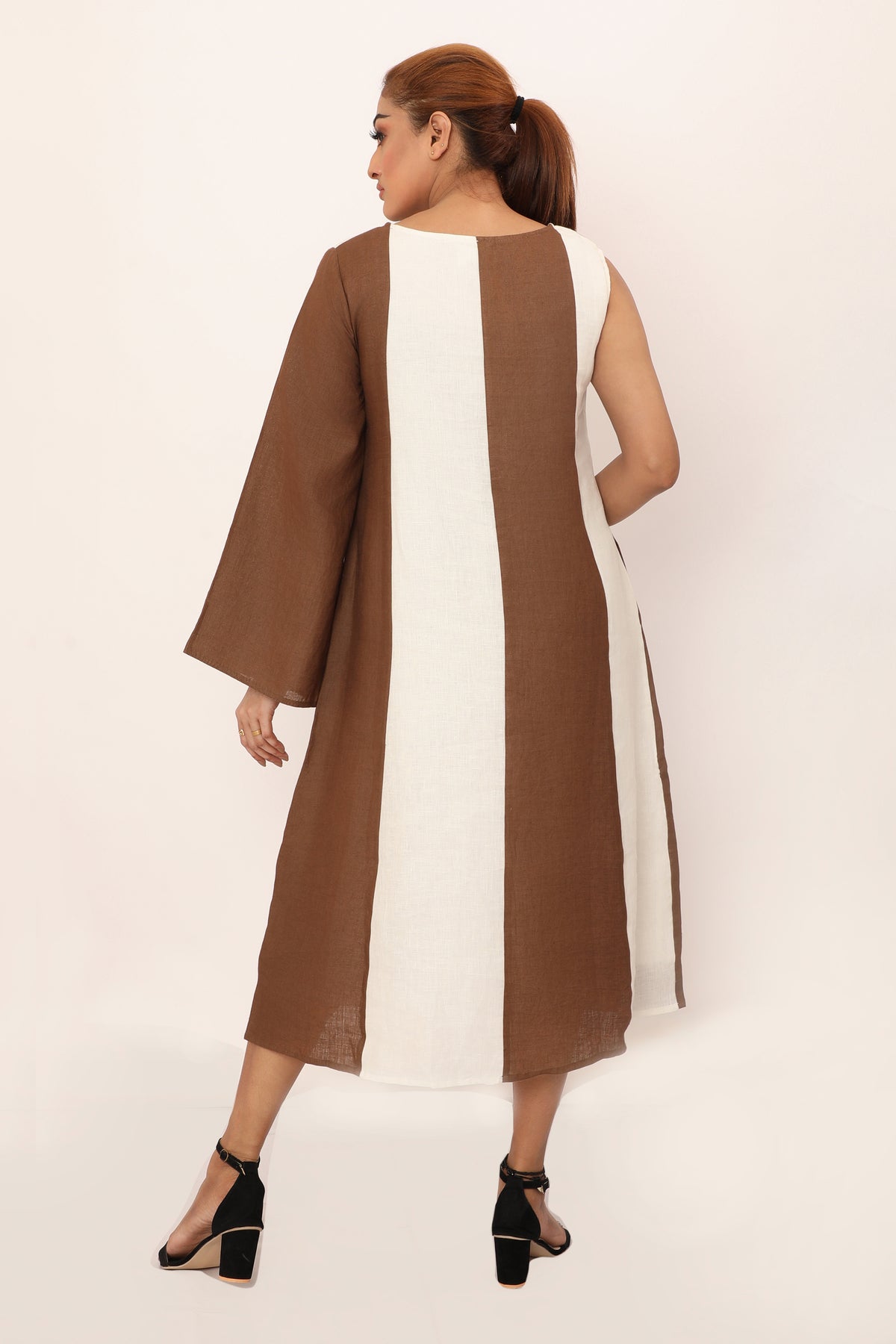 Victoria Dress Chikoo Brown
