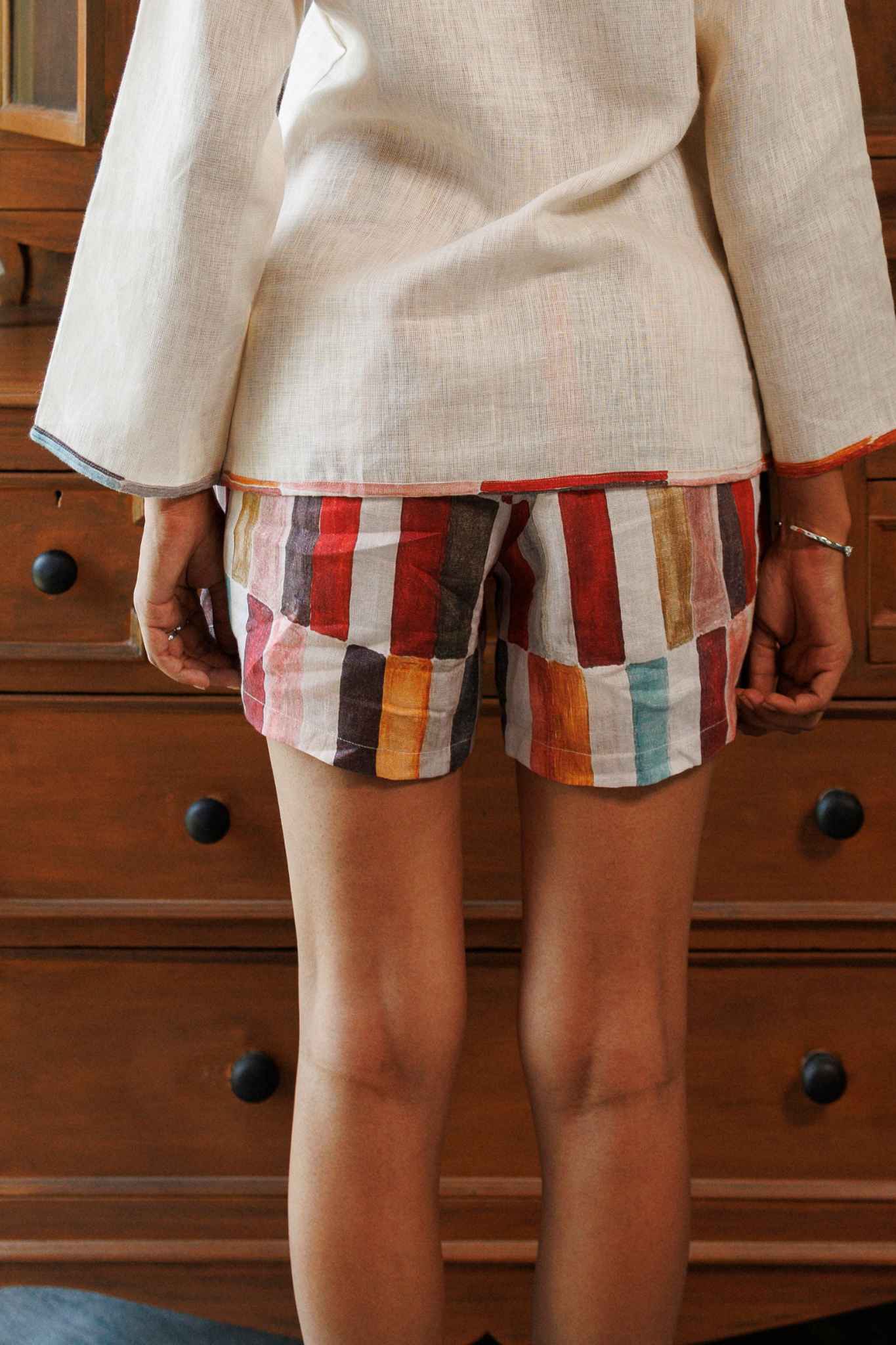 sibyl-shorts-ceramic-mosaic