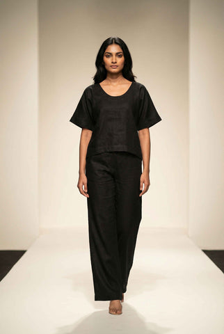 Magnolia Top Jet Black