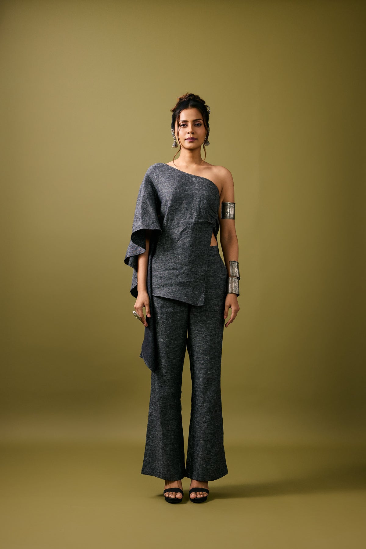 Shweta Set Graphite