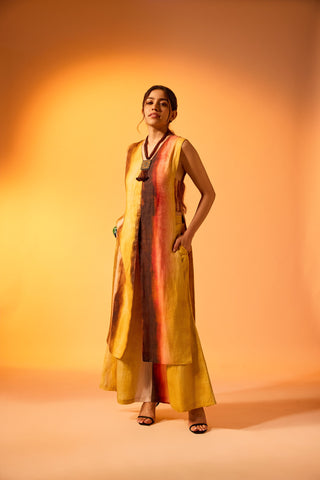 Saanvi Set Solaris