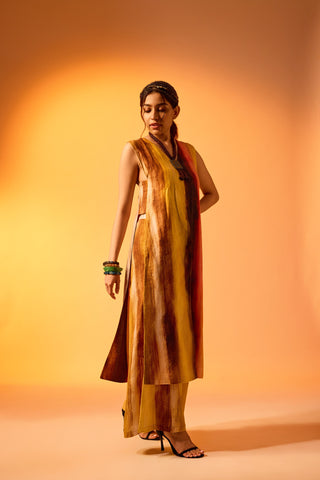 Saanvi Set Solaris