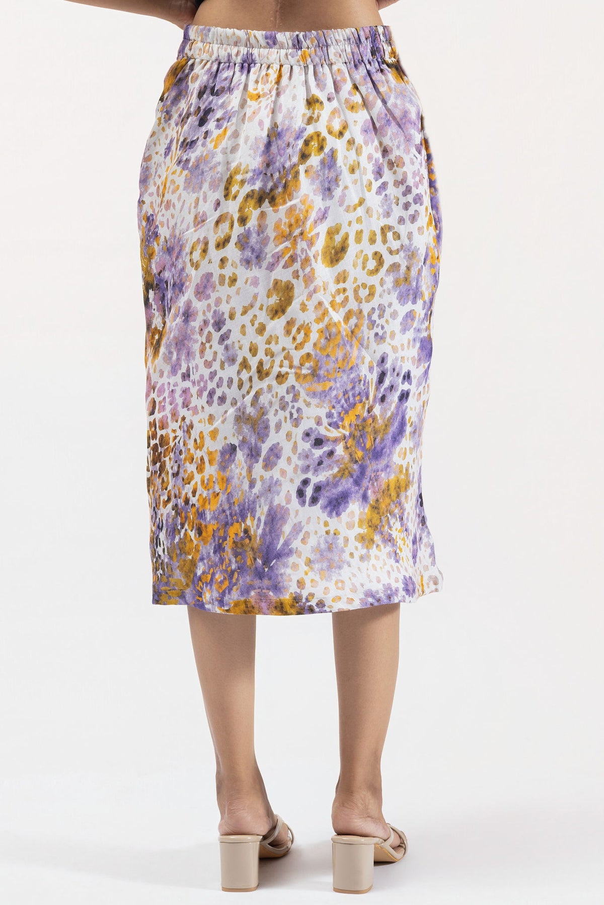 amber-skirt-fable
