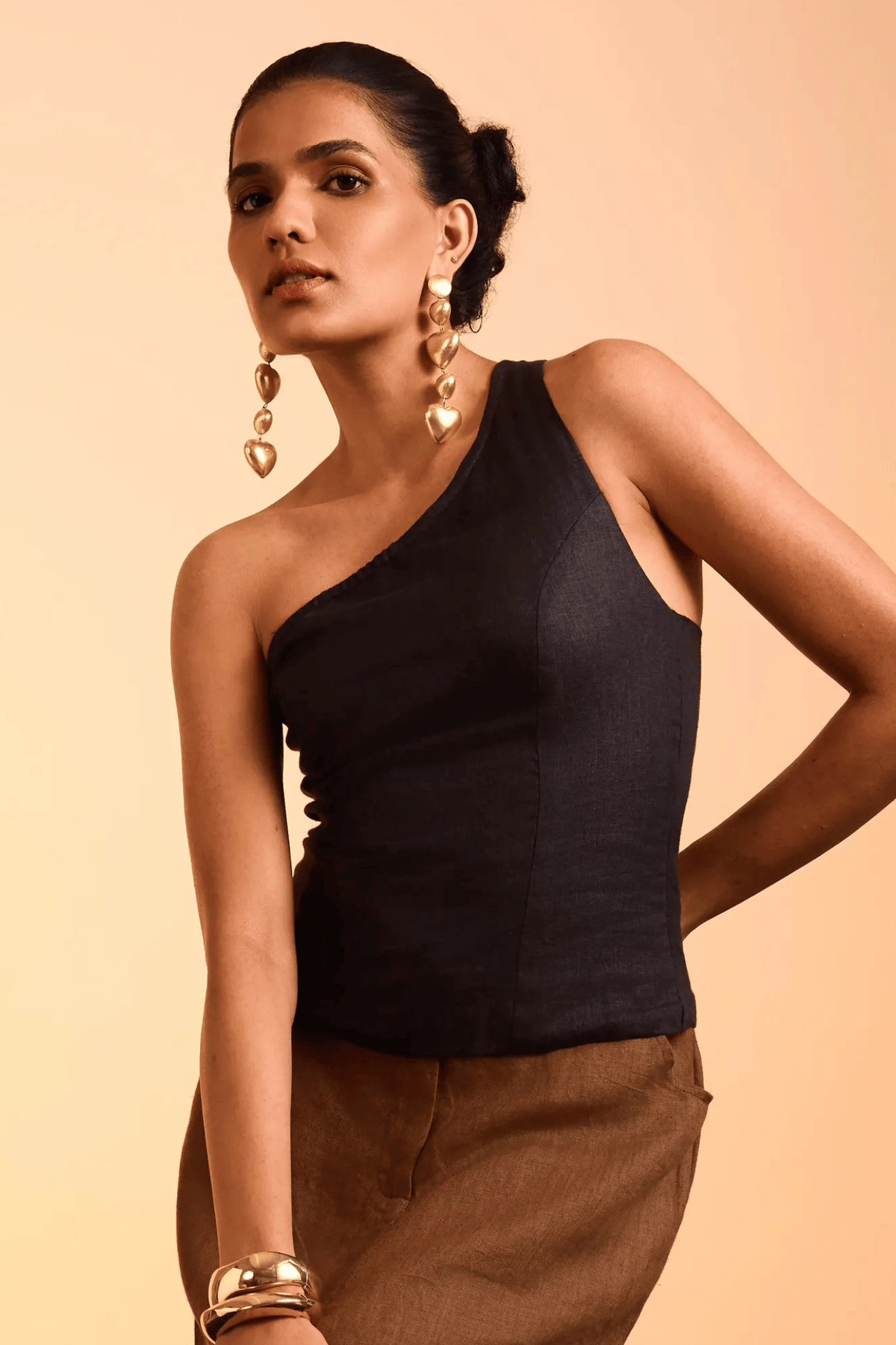 kaia-top-jet-black
