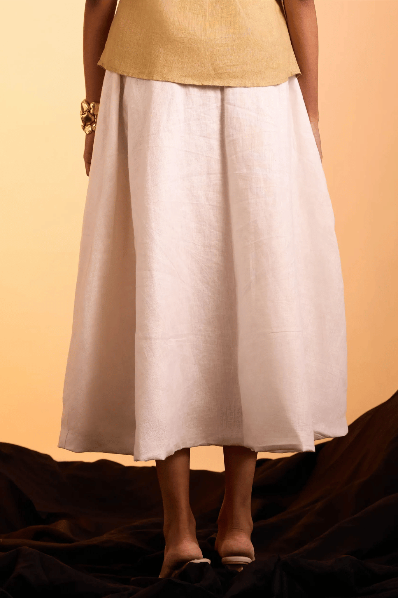 selar-skirt-whipped-cream