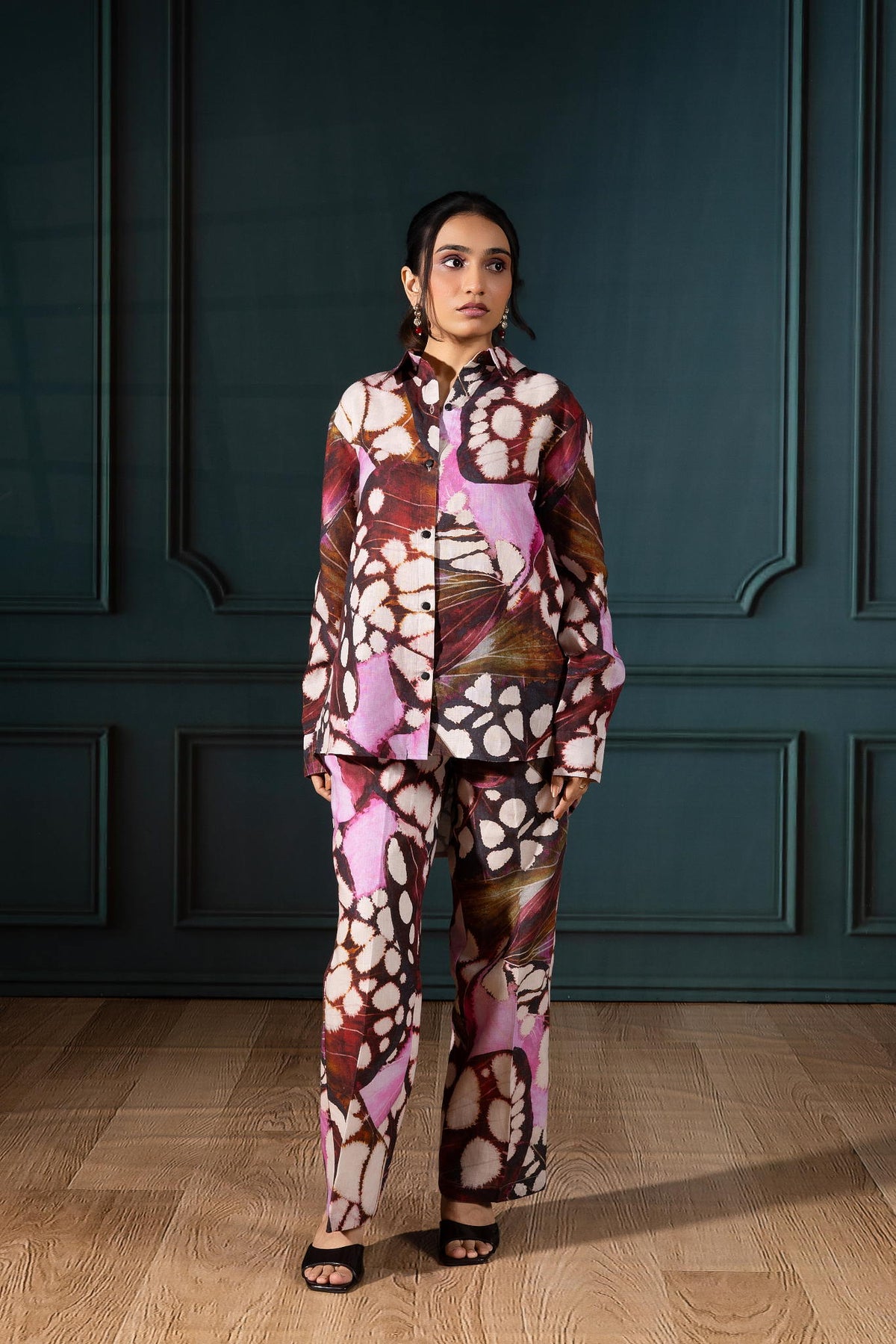 meher-set-velvetwing
