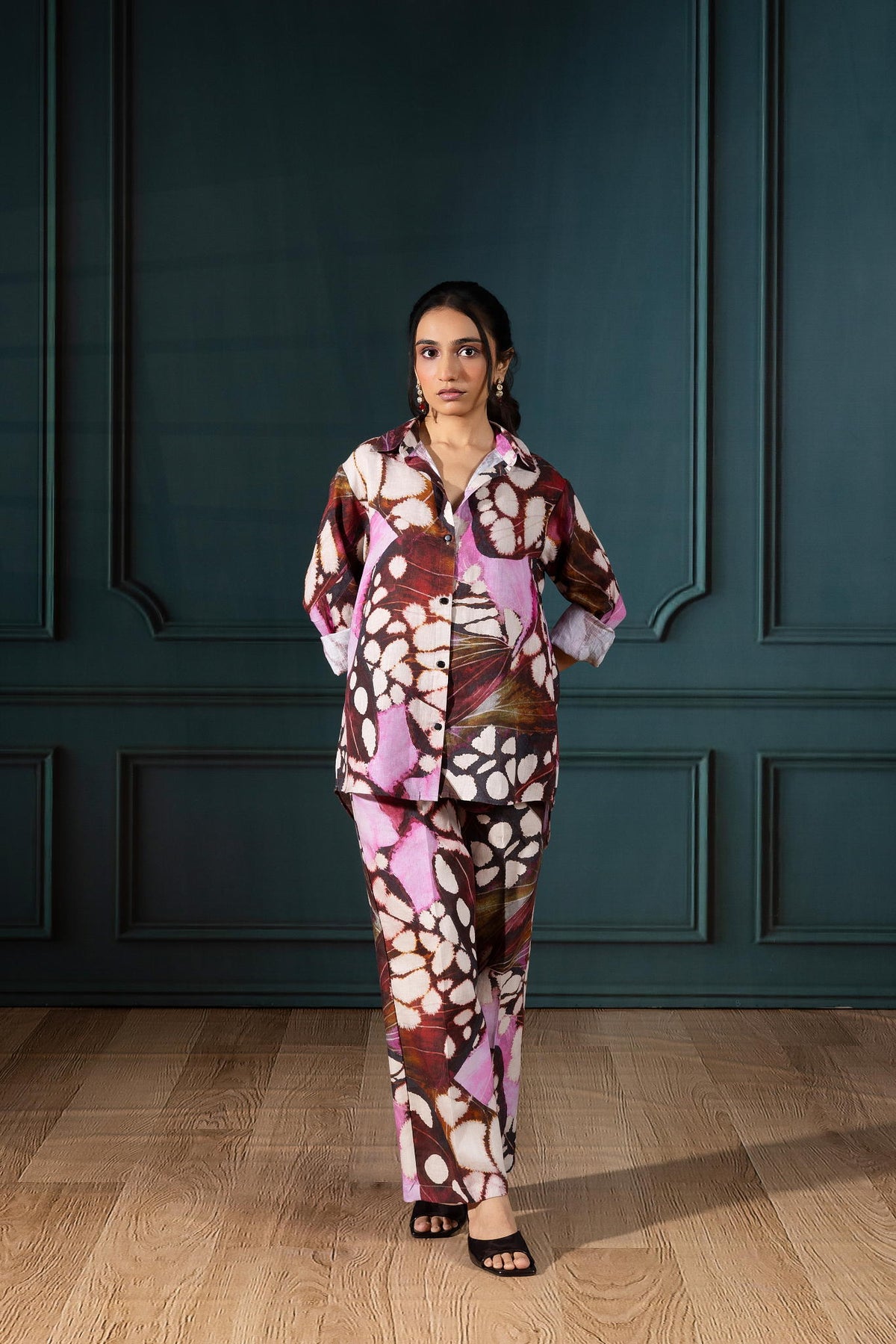 meher-set-velvetwing